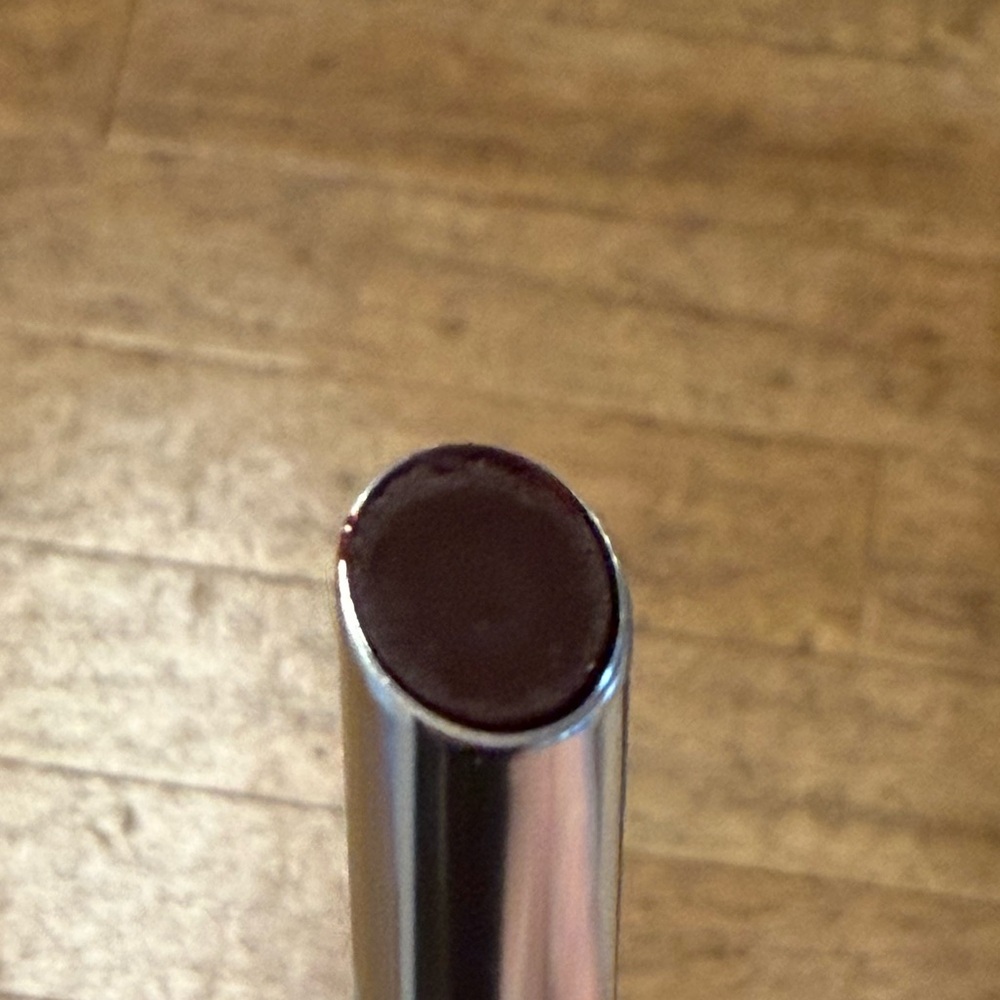 Clinique Almost Lipstick- Black Honey - Picture 4 of 9